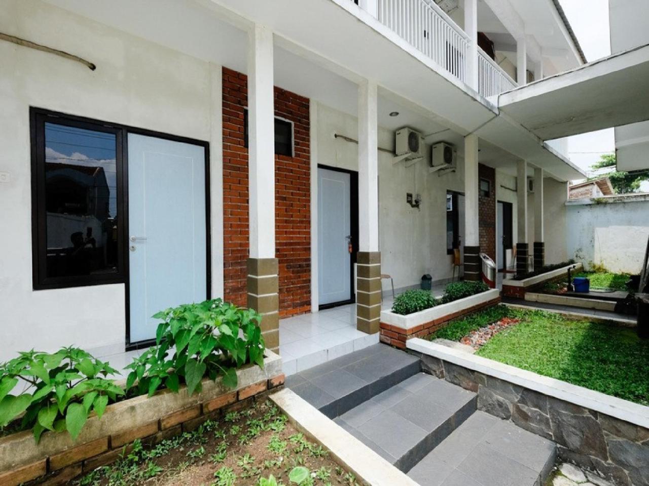 Reddoorz Near Moro Mall Purwokerto Exteriér fotografie